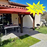 Les Hauts De - Clim Piscine Parking Wifi 2 *