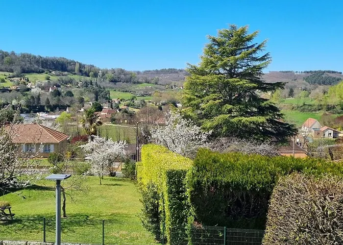 Les Hauts De - Clim Piscine Parking Wifi 2 *