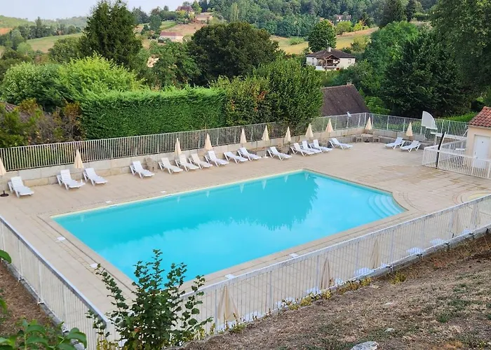 Appartement Les Hauts De - Clim Piscine Parking Wifi 2 *